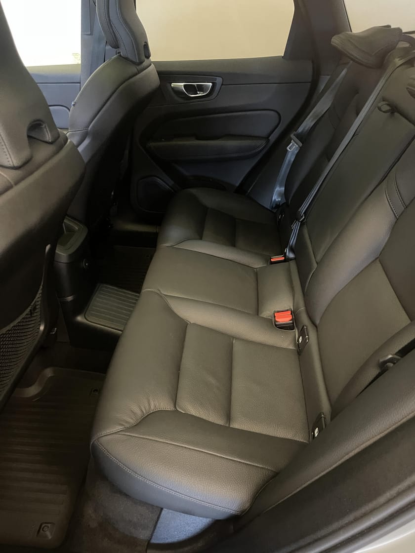 Bild 5 av Volvo XC60 T6 Ultra Dark / Harman Kardon / Navigation / Tonade rutor /