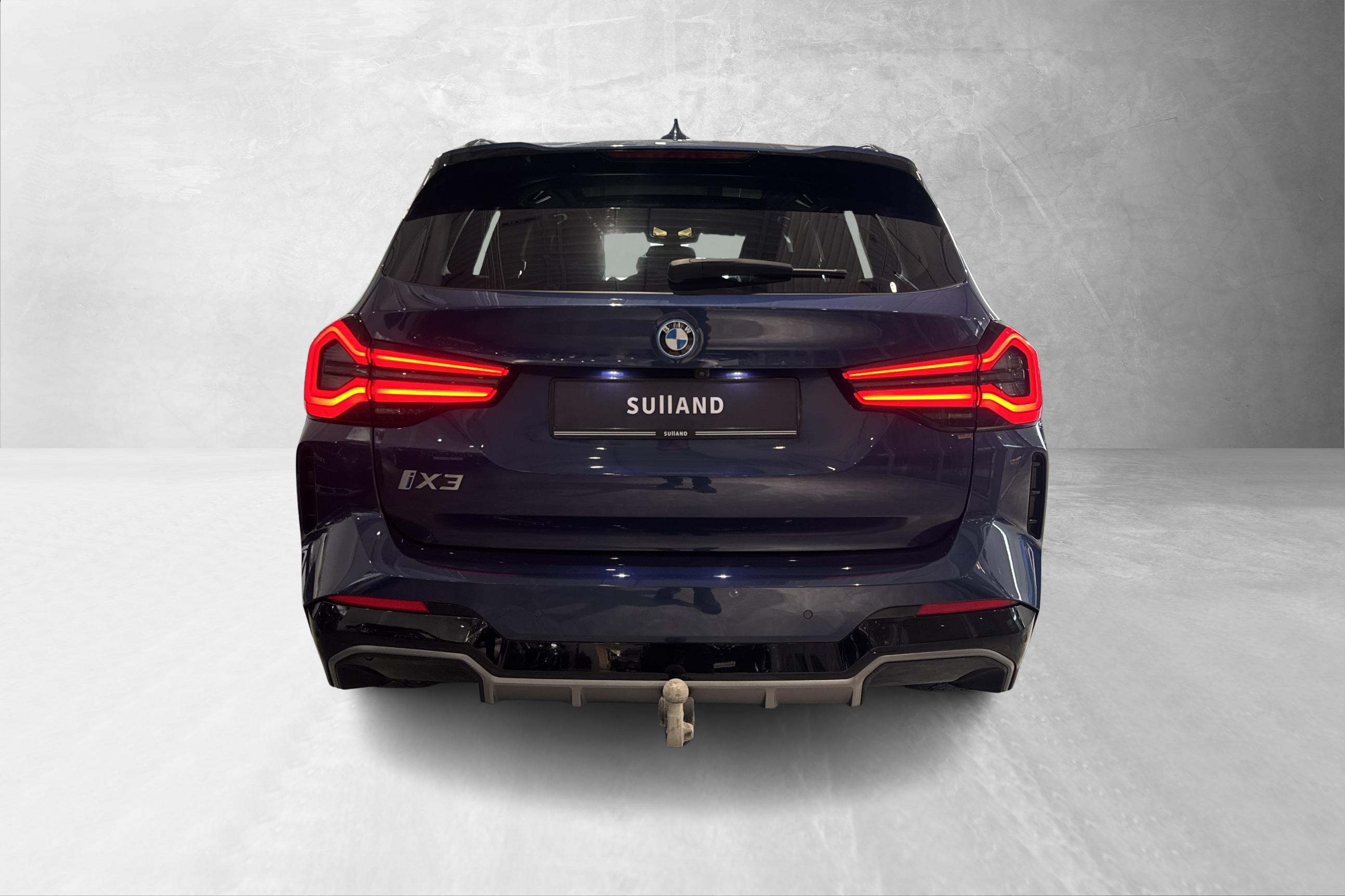 Thumnail bilde 3 av BMW iX3