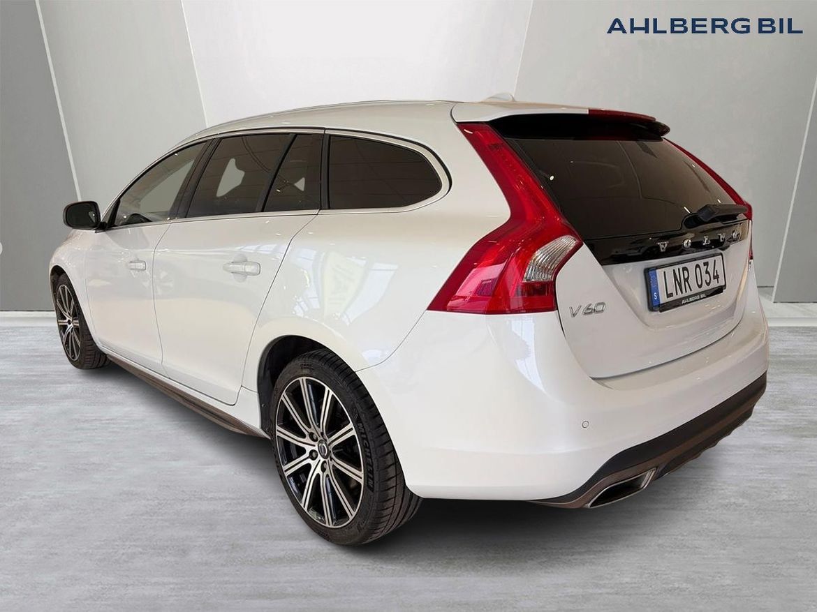 Volvo V60 2015 - miniatyr 3