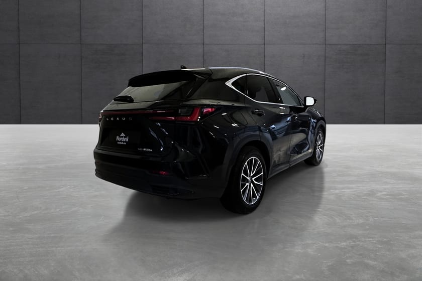 Bilde 4 av Lexus NX 450h+ Executive tech - 74km WLTP - 4WD