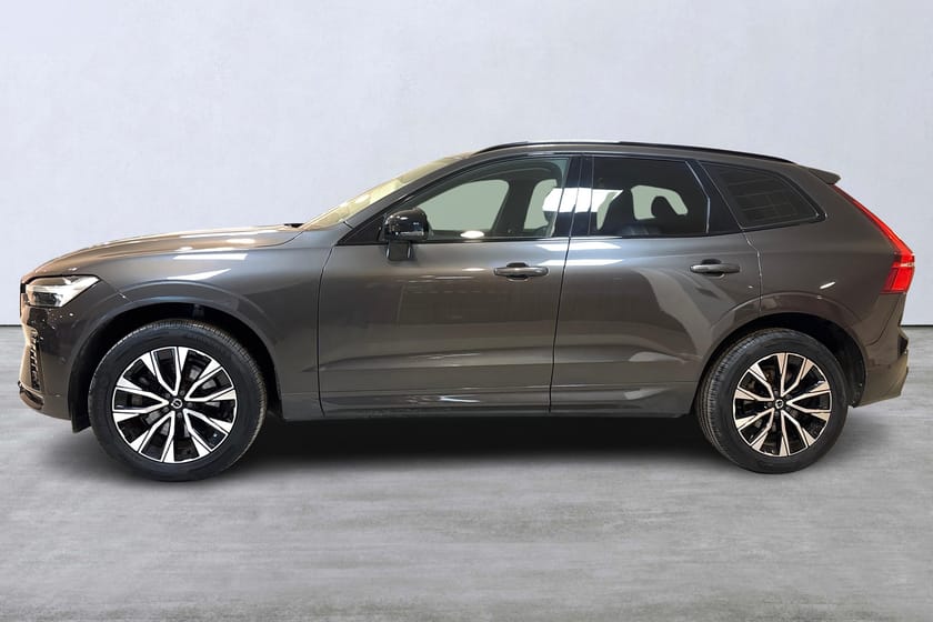 Bild 2 av Volvo XC60 B5 AWD Bensin Plus Dark