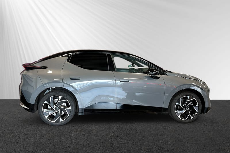 Lynk & Co 02 EV