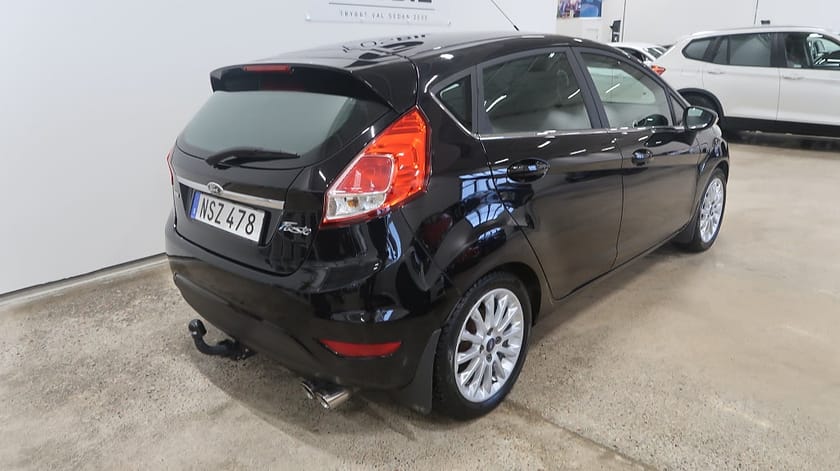 Bild 4 av Ford Fiesta *Kampanj 2000kr ICA*  EcoBoost Drag-Värmare-Nyservad