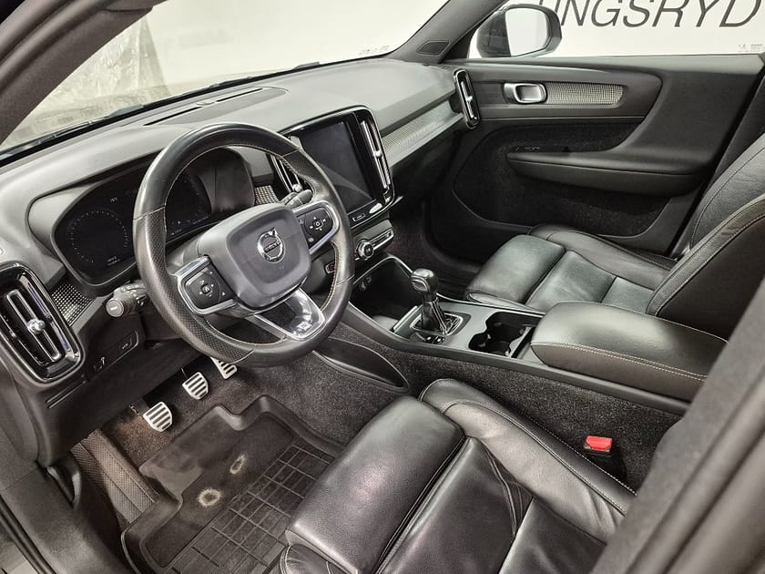 Bild 2 av Volvo XC40 D3 150HK R-Design Läder