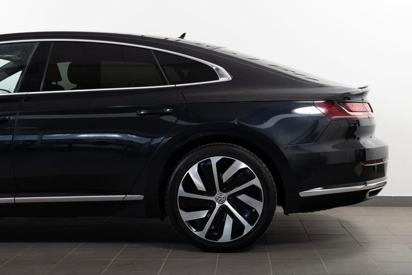 Bild 5 av Volkswagen Arteon 2.0 TDI 4Motion DSG 190hk / Cockpit/B-kamera