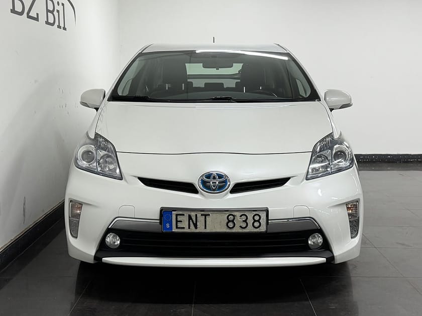 Bild 2 av Toyota Prius Plug-in Hybrid 1.8 CVT Navi Kamera Head up display