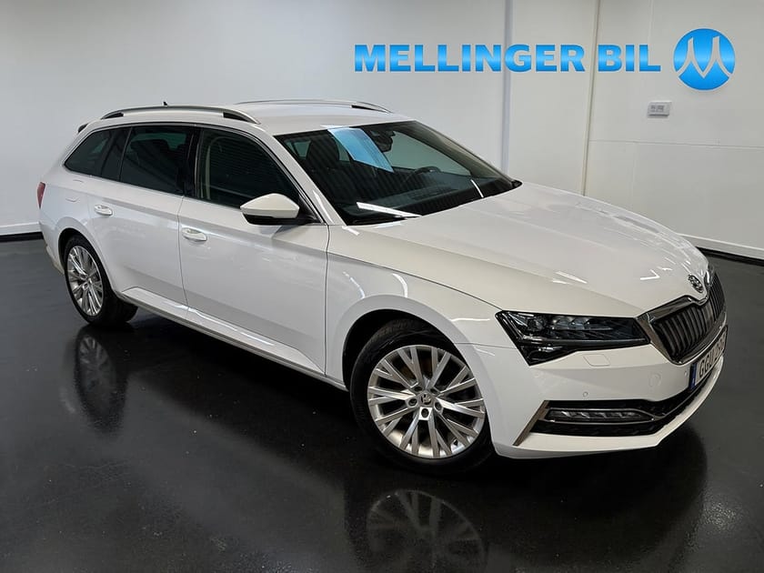 Bild 2 av Škoda Superb iV Kombi Skoda  Plugin Hybrid 218 hk Business Style Läder Drag Värmare