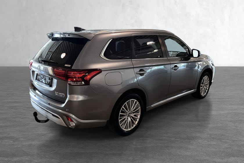 Bilde 3 av Mitsubishi Outlander PHEV Instyle+ toppmodell, m/hengerfeste!