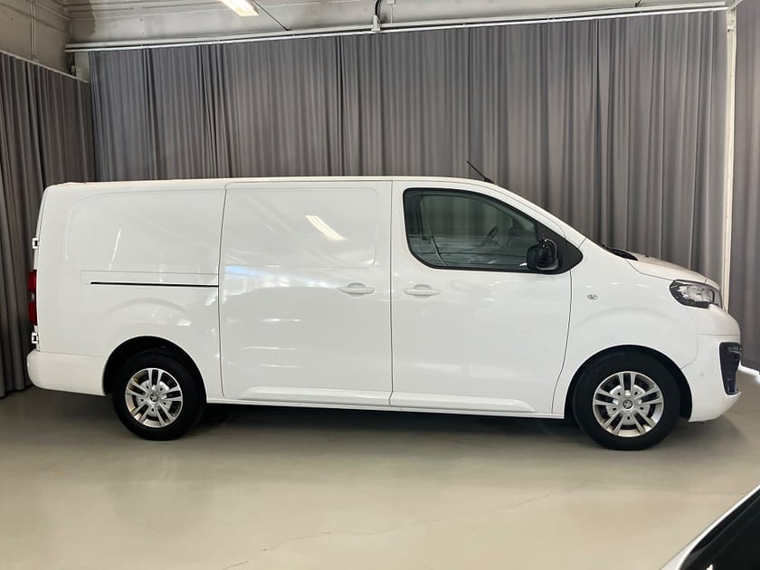 Bild 3 av Peugeot Expert Utökad Last L3 (lång) Pro+ 2.0 BlueHDi Automat