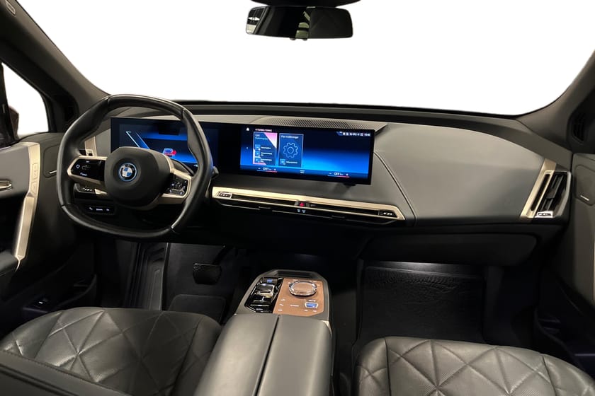 Bild 2 av BMW iX xDrive50 BiliaDays26/Luft/Pano/Laser/Aktiv styrning/Aktiv fart