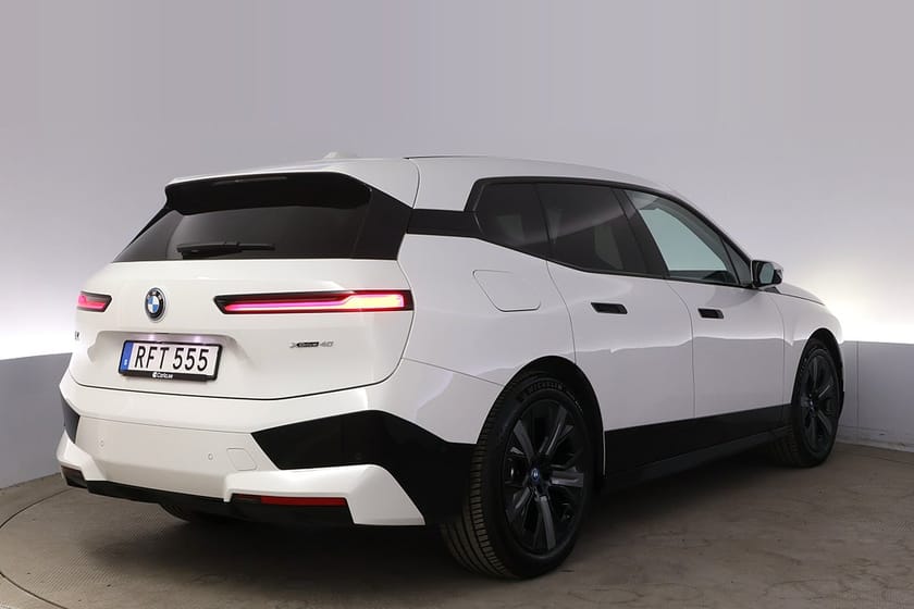 Bild 5 av BMW iX xDrive40 Sport Drag Elstol BLIS 360 DA ParkAssist+