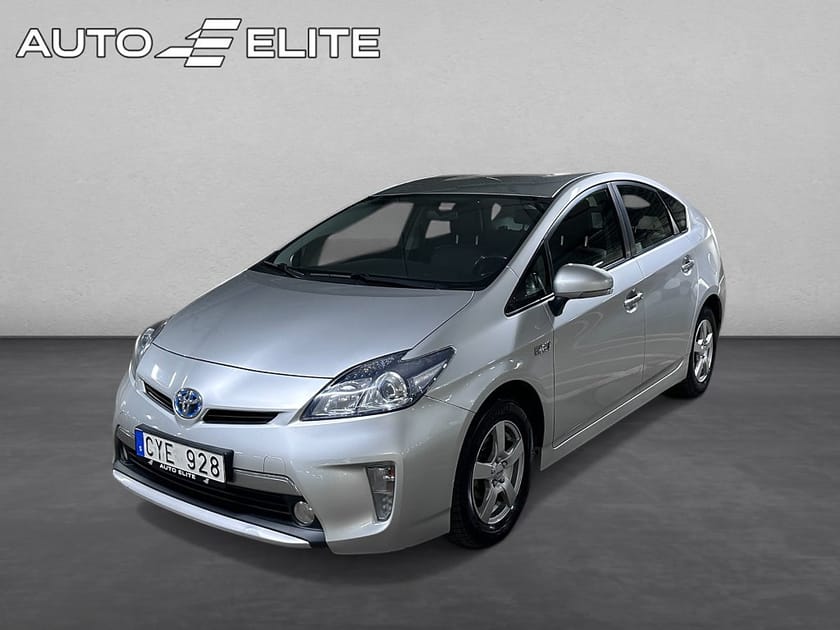 Bild 1 av Toyota Prius Plug-in Hybrid HYBRID|1.8 VVT-i|CVT|NYBESIKTAD|GPS|HUD|P-SENS
