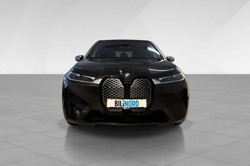 BMW iX xDrive40 bilde 2