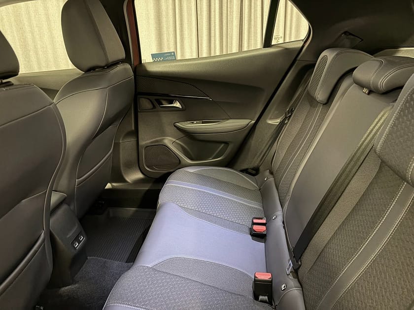 Bild 5 av Peugeot 2008 ALLURE PT 130 AUT8 Inkl. Vinterhjul