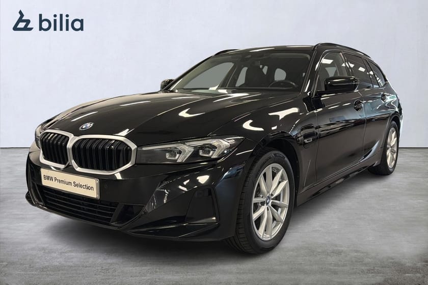 Bild 1 av BMW 330e xDrive Touring | H&K | Drag | Backkamera | Farthållare