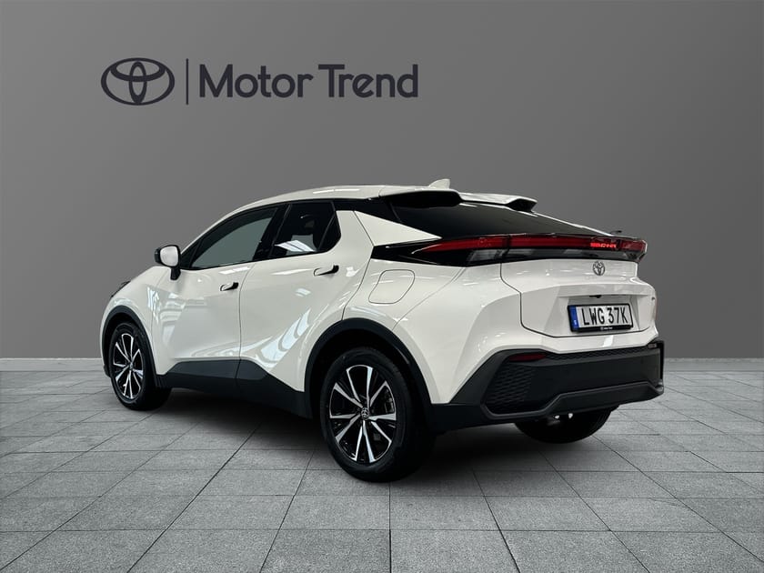 Bild 3 av Toyota C-HR Hybrid 1,8 STYLE TEKNIKPAKET | PARKERINGSENSORER | GPS | MOMS* |