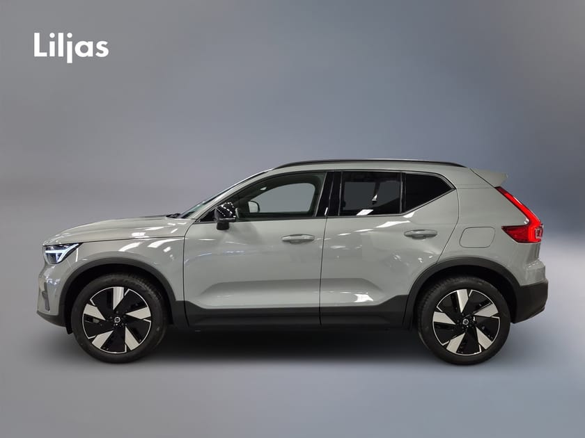 Bild 3 av Volvo EX40 Single Motor Extended Range R Core SE//360-Kamera//