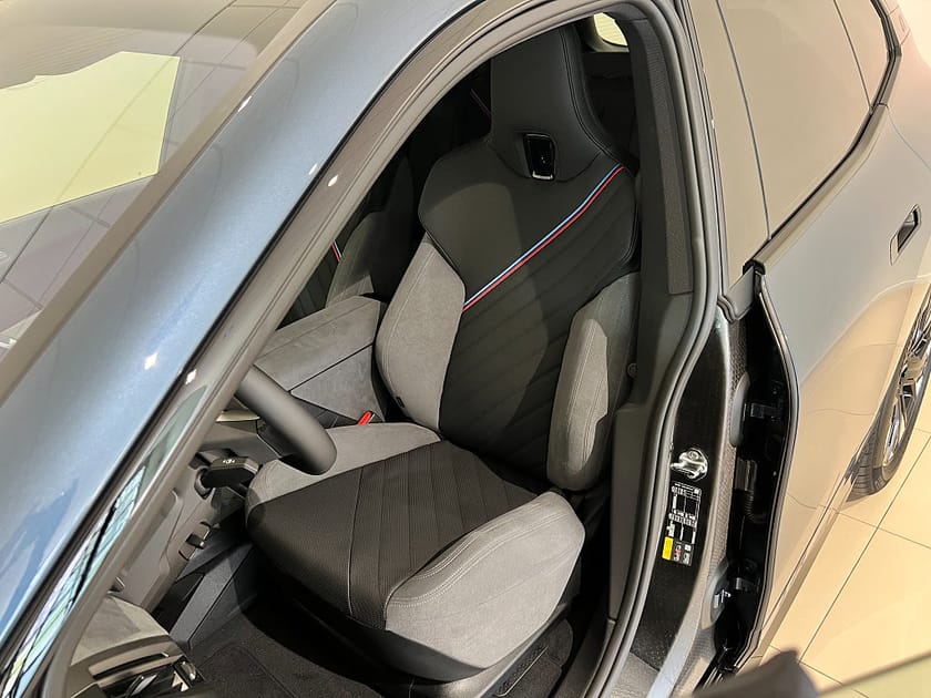 Bild 5 av BMW iX xDrive60 xDrive 60, M-Sport, Panorama, HK, Adpt Fart, Drag