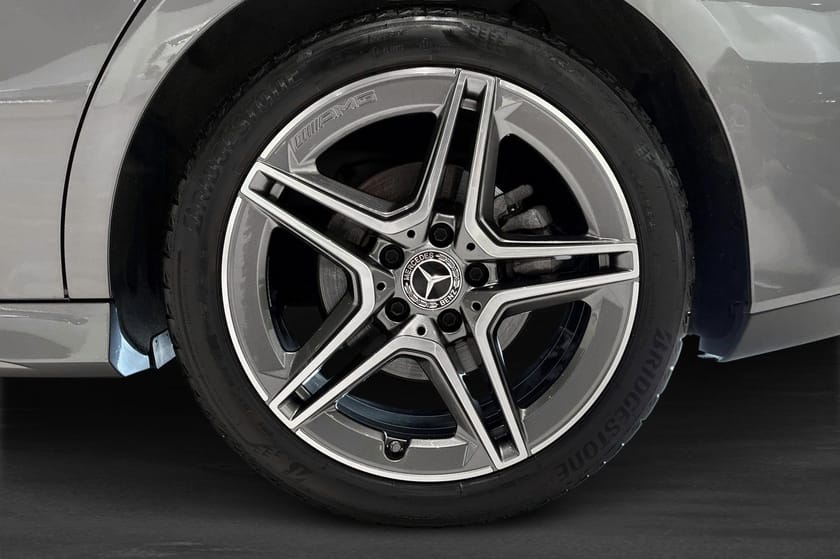 Bild 5 av Mercedes-Benz CLA 200 Shooting Brake SB 7G-DCT AMG- Line P-Värmare Backkamera