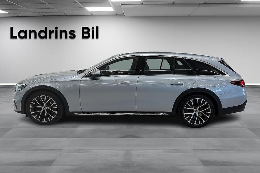 Bild 4 av Mercedes-Benz E 300 de 4MATIC All-Terrain All-Terrain,Drag,Burmester,AIRMATIC