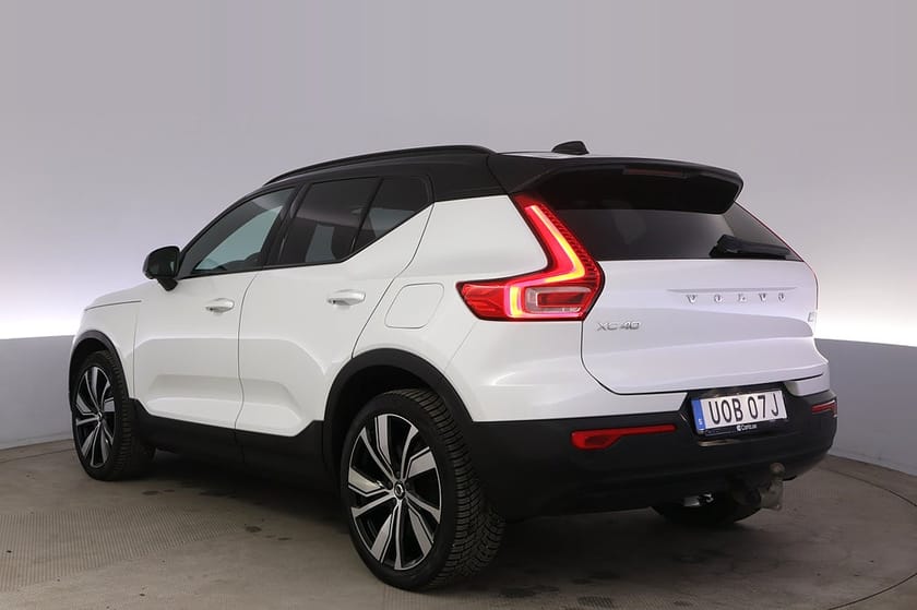 Bild 4 av Volvo XC40 P8 AWD Recharge Pro Drag Pano HK 360 BLIS