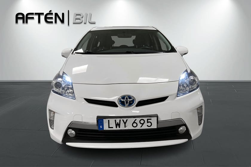 Bild 3 av Toyota Prius Plug-in Hybrid 1.8 VVT-i CVT, Navi,Head up,Halv läder,