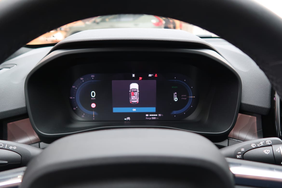 Volvo EX40 2025 - miniatyr 8