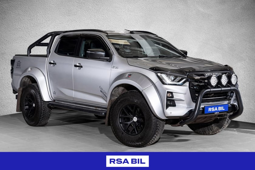 Bilde 1 av Isuzu D-Max Dobbelcab 163 hk DobCab AT35 Black/Magnum edition. NYBIL GAR!