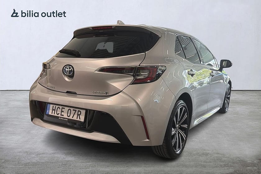 Bild 4 av Toyota Corolla Hybrid e-CVT Style Backkamera Carplay Rattvärme