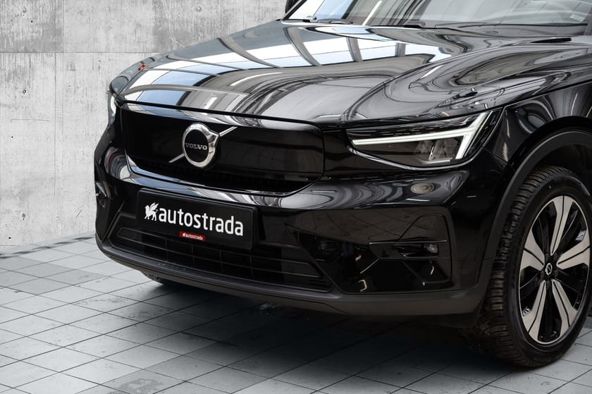 Bilde 2 av Volvo XC40 Recharge Twin motor TwinMotor|HFeste|Ryggecam|Pluss