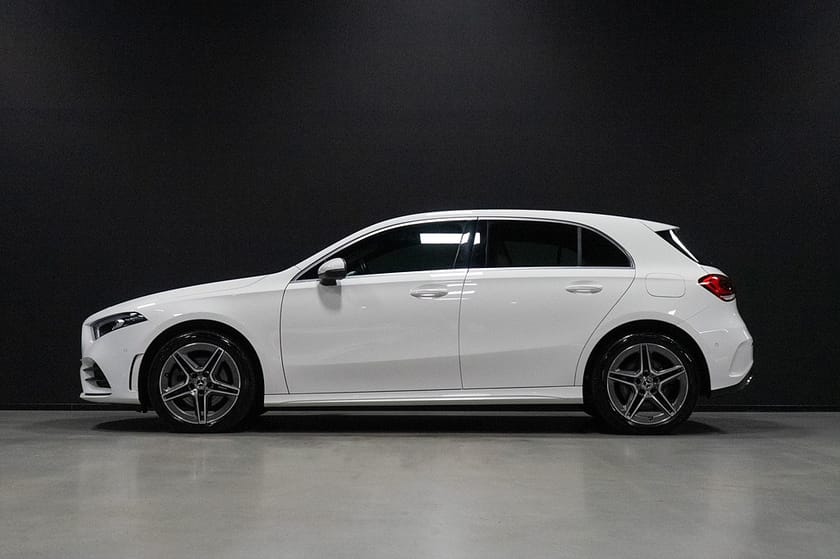 Bild 3 av Mercedes-Benz A 250 e AMG Version Advanced 218hk