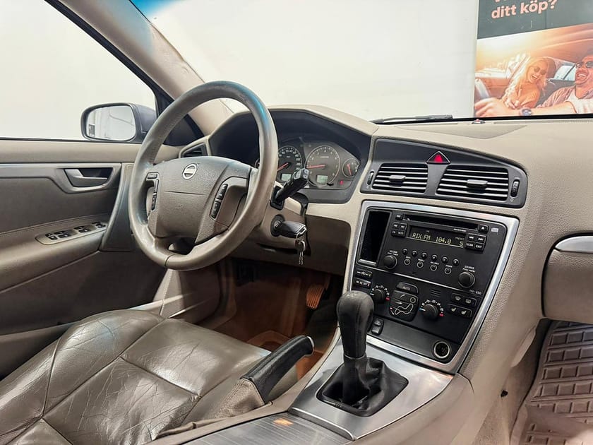 Bild 2 av Volvo V70 2.4 Kinetic Euro 4