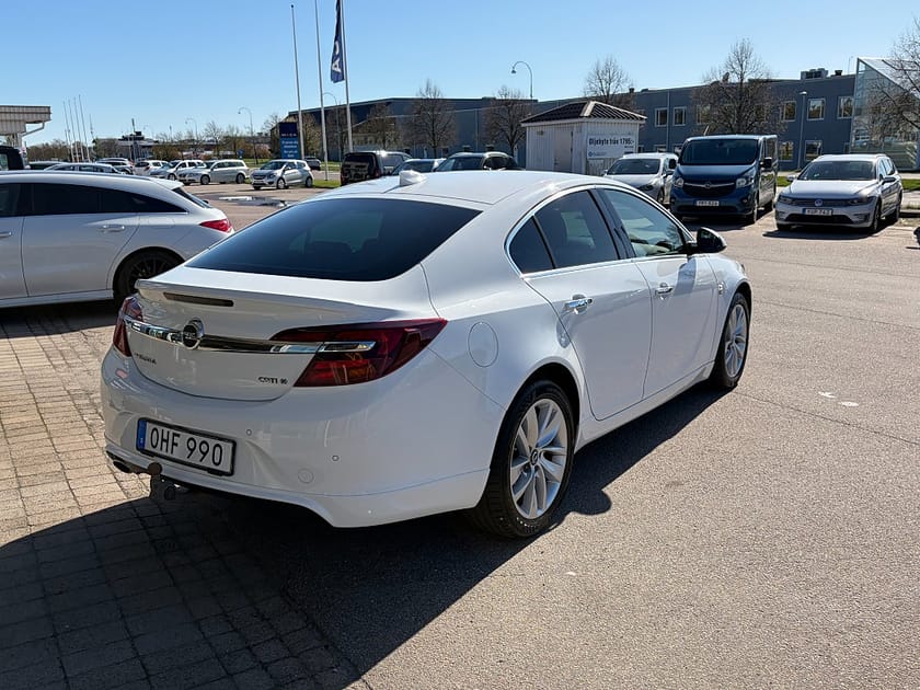 Bild 5 av Opel Insignia 2.0 CDTI 4x4 Business, Drag,Värmare,Backkamera,Nav,OPC