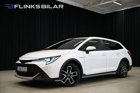 Toyota Corolla TREK Hybrid 184HK Backkamera|M/K-Värmare|EnÄgare|Moms