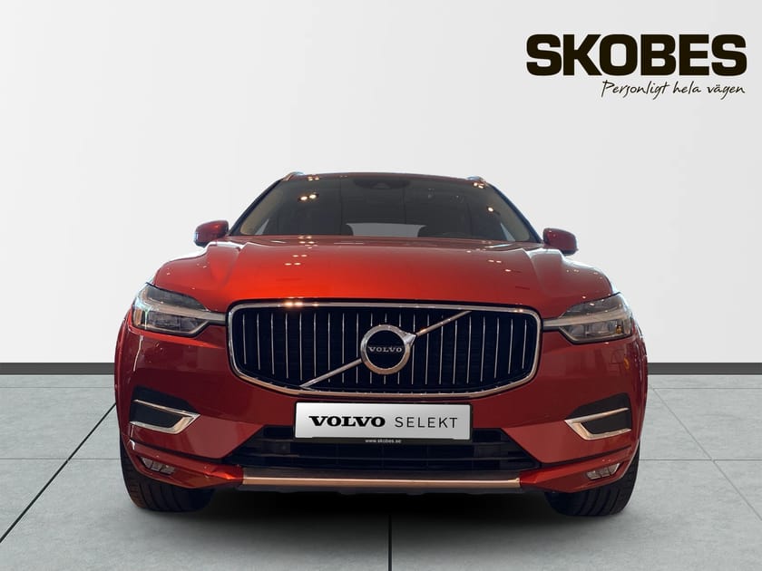 Bild 2 av Volvo XC60 B5 AWD Bensin Inscription, Läder, Panoramatak, 22" Fälgar, Drag
