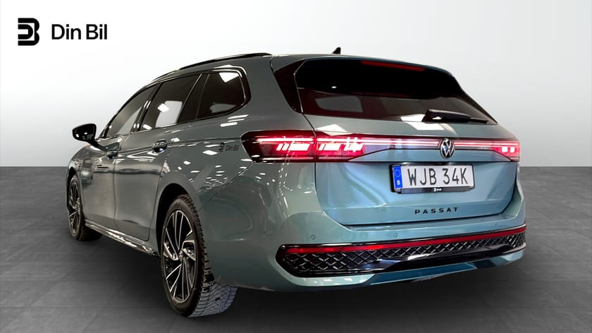 Bild 3 av Volkswagen Passat Variant eHybrid R-line 272hk Panorama/vinterhjul