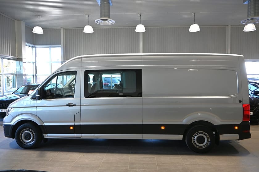 Bild 2 av Volkswagen Crafter Kombi 35 TDI 177hk DSG Värmare 5-sits