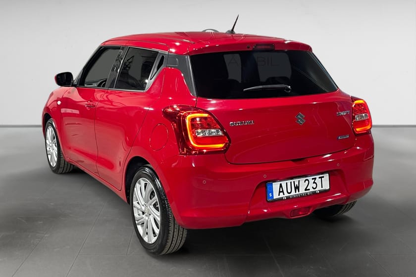 Bild 5 av Suzuki Swift Hybrid 1.2 83 HK BACKKAMERA 0.37L/MIL 912KR/ÅR 4400MIL
