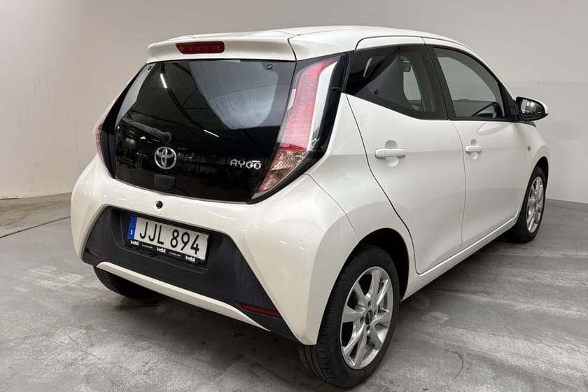 Bild 3 av Toyota Aygo 1.0 5dr (69hk) X-Play AC Farthållare