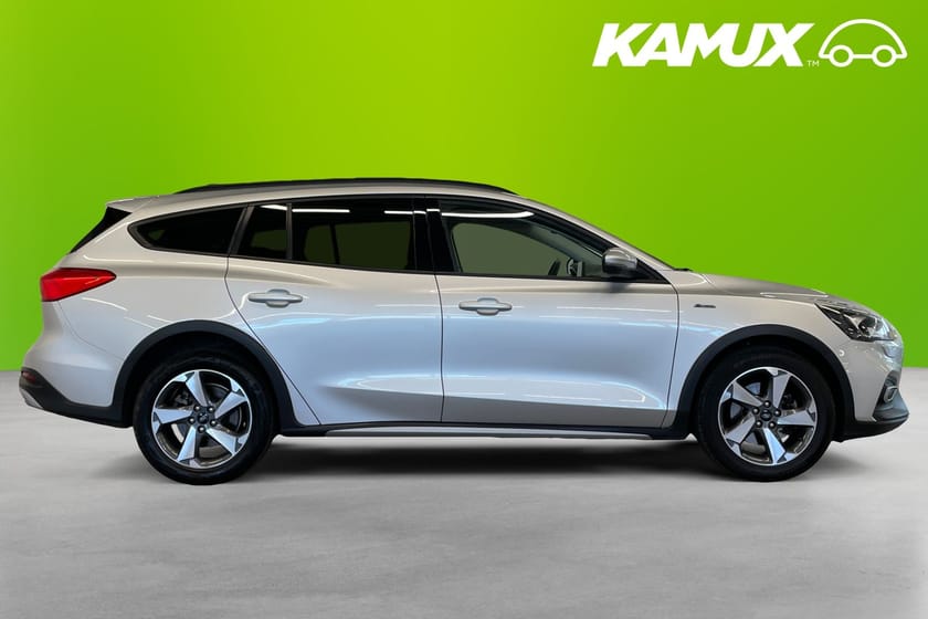 Bild 2 av Ford Focus Active Kombi Combi 1.0 EcoBoost Manual 125hk Backkamera Dragkrok Navi
