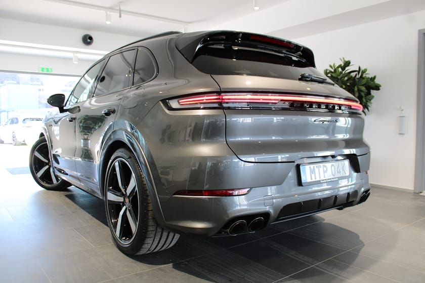 Bild 2 av Porsche Cayenne S E-Hybrid 