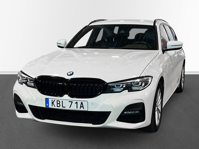 Bild 1 av BMW 330e xDrive Touring 
