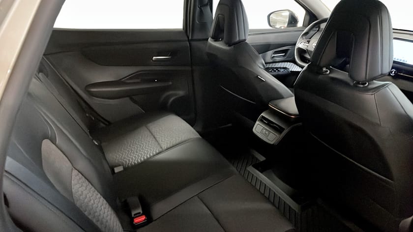 Bild 5 av Nissan Ariya 63 65KWH ADVANCE 218Hk /360°/CarPlay/Döda-vinkeln