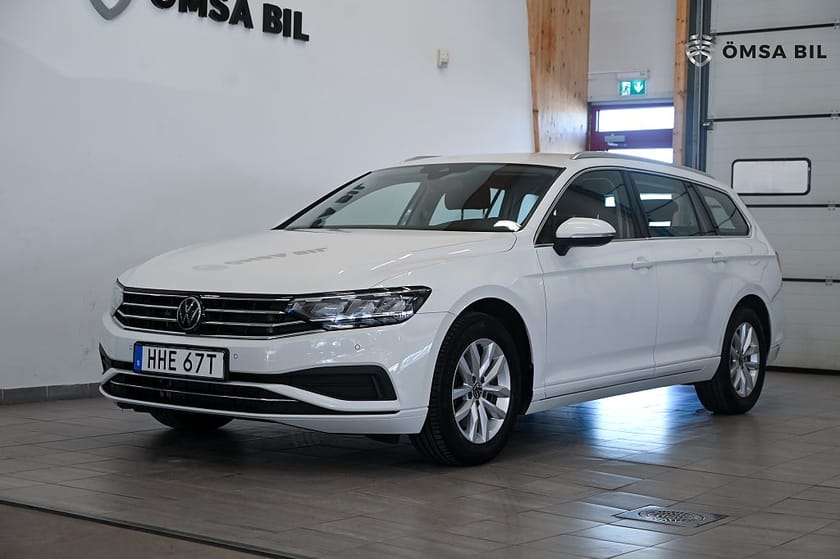 Bild 2 av Volkswagen Passat Sportscombi 2.0 TDI Värmare Carplay Navi Drag 150hk