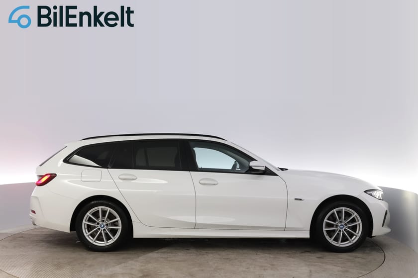 Bild 3 av BMW 330e xDrive Touring Widescreen Cockpit HiFi
