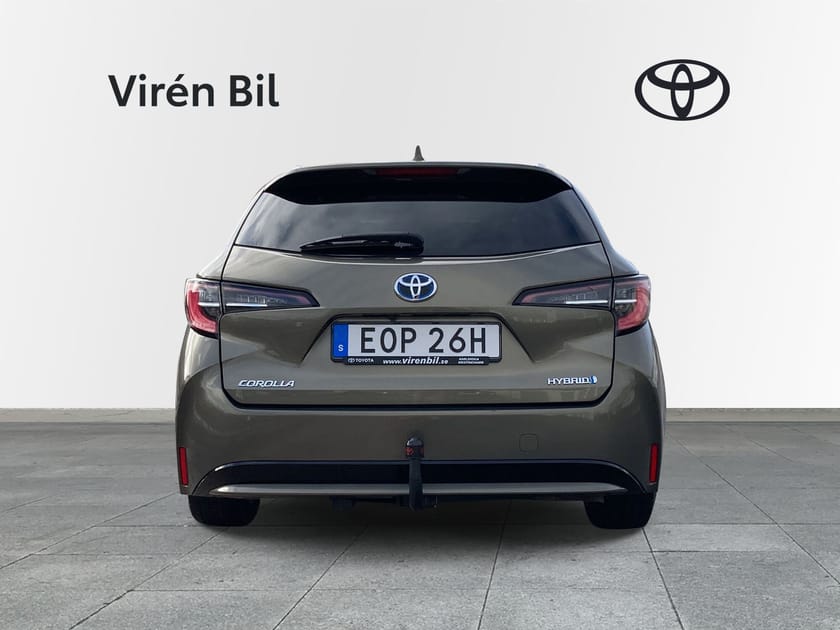 Bild 4 av Toyota Corolla Touring Sports Hybrid 1,8 Style (Vinterhjul+Motorv+Drag)