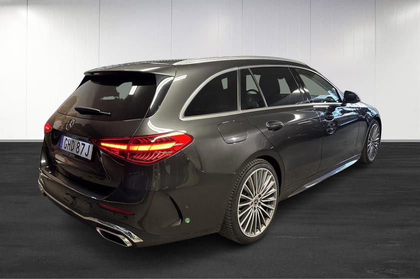 Bild 4 av Mercedes-Benz C 220 T d 4MATIC AMG/Värmare/Drag