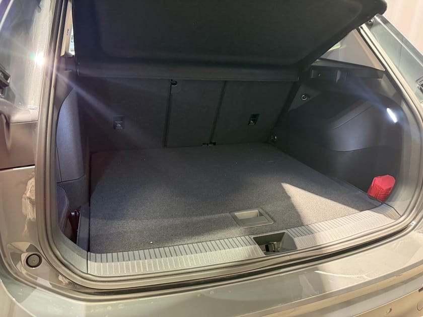 Bild 4 av Volkswagen Tiguan eHybrid 1.5 TSI Dsg 204hk Edition Drag