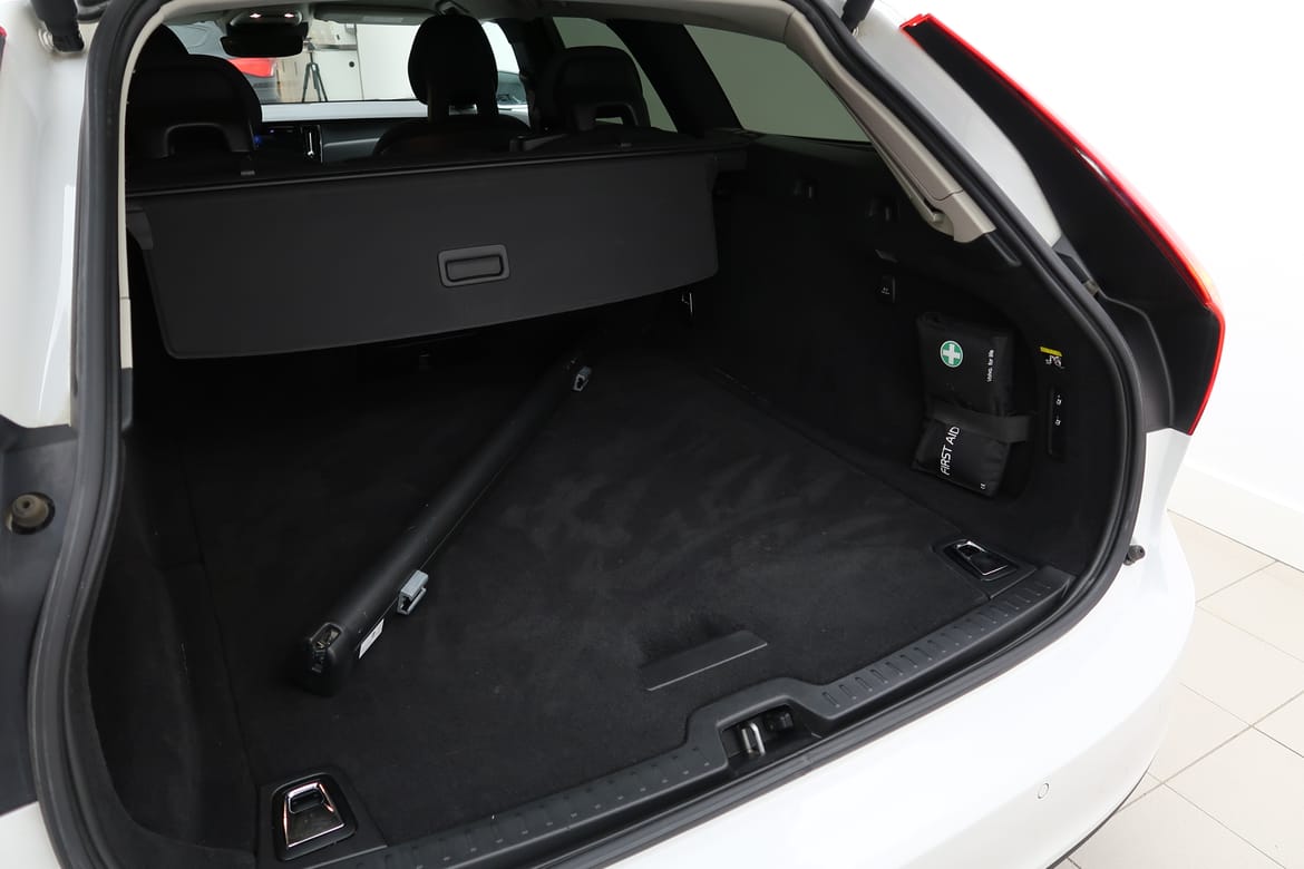 Volvo V90 2018 - miniatyr 11