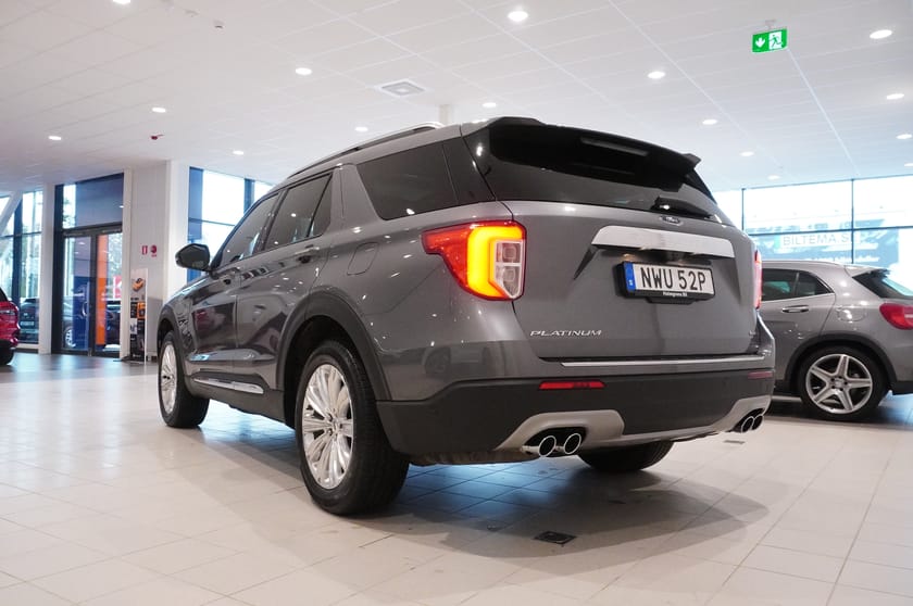 Bild 4 av Ford Explorer Plug-In Hybrid Platinium 3.0T Panorama 457hk